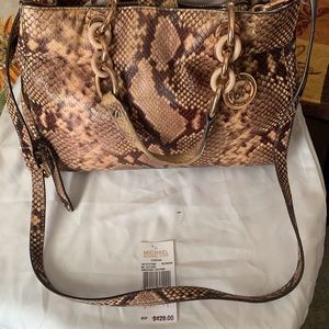 MK Michael Kors Cynthia Satchel